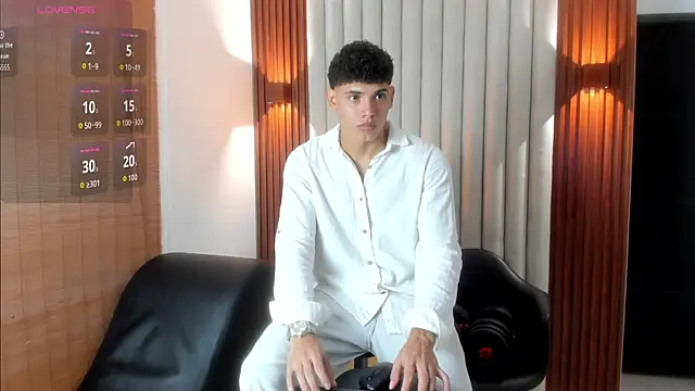 Snapshot of Justin_mack chatting on October 10, 11:53 am Justin mack online show from October 10, 11:53 am