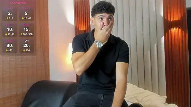 Snapshot of Justin_mack chatting on October 17, 11:13 am Justin mack online show from October 17, 11:13 am