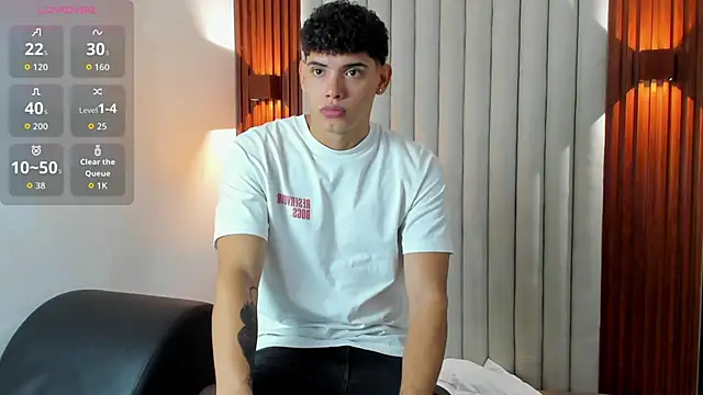 Snapshot of Justin_mack chatting on October 25, 11:29 am Justin mack online show from October 25, 11:29 am