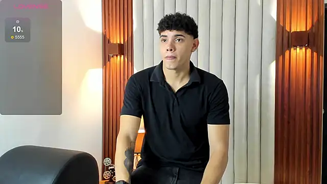 Snapshot of Justin_mack chatting on November 12, 11:54 am Justin mack online show from November 12, 11:54 am