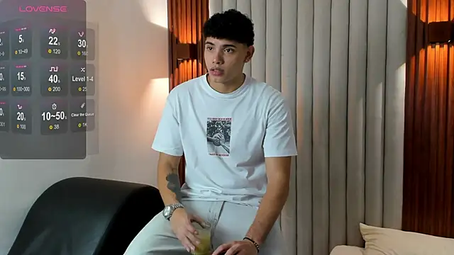 Snapshot of Justin_mack chatting on November 14, 12:15 pm Justin mack online show from November 14, 12:15 pm