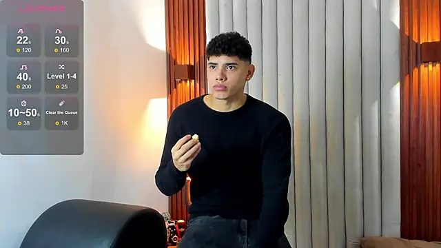 Snapshot of Justin_mack chatting on November 20, 11:43 am Justin mack online show from November 20, 11:43 am