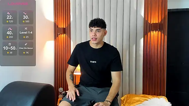 Snapshot of Justin_mack chatting on November 26, 7:15 pm Justin mack online show from November 26, 7:15 pm