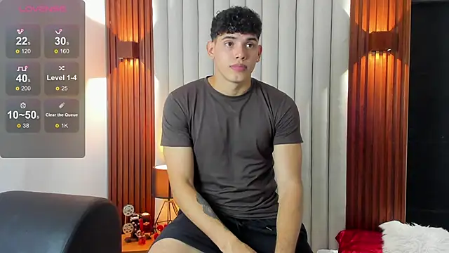 Snapshot of Justin_mack chatting on December 3, 7:23 pm Justin mack online show from December 3, 7:23 pm