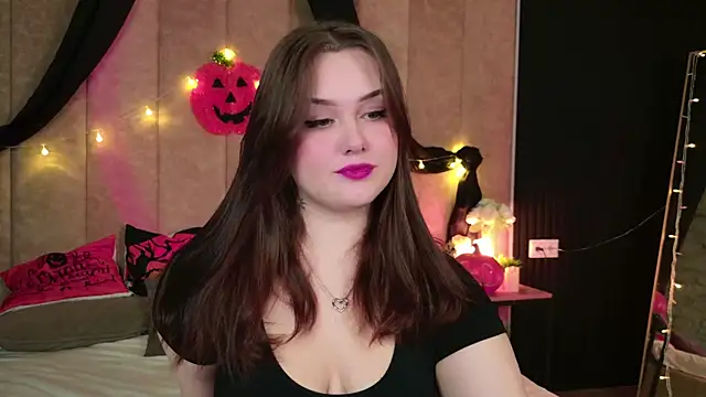 Kendra Parlow online show from October 20, 8:53 pm