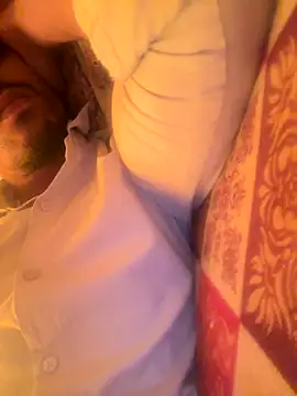 Snapshot of Loveinsync chatting on November 13, 9:52 am Loveinsync online show from November 13, 9:52 am