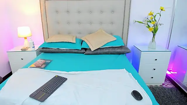 Snapshot of Sofiavillegaz chatting on March 18, 7:31 pm Sofiavillegaz online show from March 18, 7:31 pm