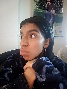 Snapshot of Ariell_Kieran chatting on October 2, 7:32 pm Ariell Kieran online show from October 2, 7:32 pm