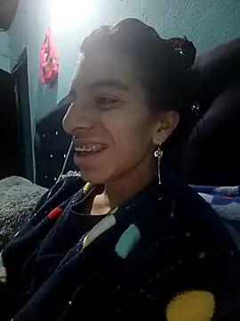 Snapshot of Ariell_Kieran chatting on November 8, 11:36 pm Ariell Kieran online show from November 8, 11:36 pm