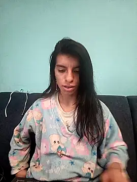 Snapshot of Ariell_Kieran chatting on November 21, 8:51 pm Ariell Kieran online show from November 21, 8:51 pm