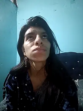 Snapshot of Ariell_Kieran chatting on November 26, 3:18 am Ariell Kieran online show from November 26, 3:18 am