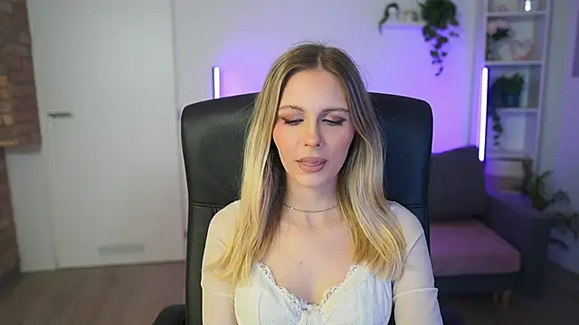 catecrago  online show from February 25, 8:57 am