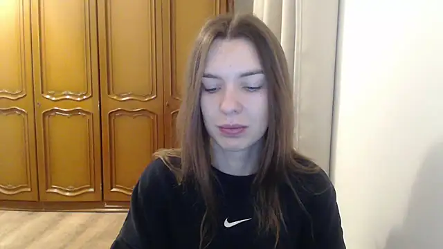 Snapshot of aurora_lust chatting on December 3, 6:32 am aurora lust online show from December 3, 6:32 am