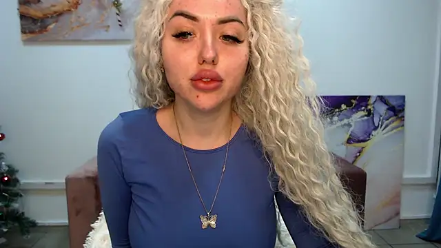 Snapshot of MissisCaty chatting on February 3, 7:31 pm MissisCaty online show from February 3, 7:31 pm