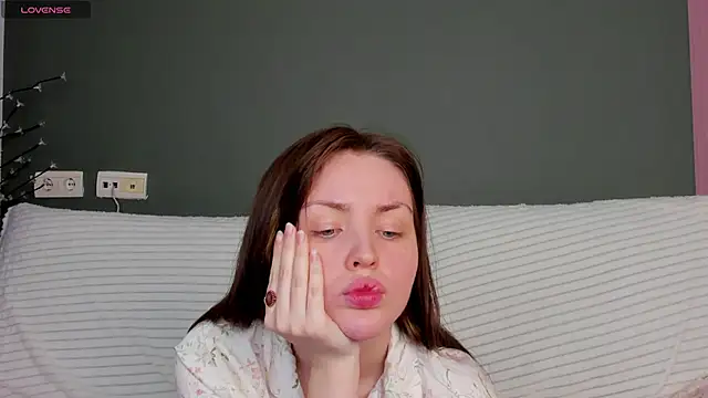 Snapshot of Lora_Rosee chatting on February 6, 3:20 pm Lora Rosee online show from February 6, 3:20 pm
