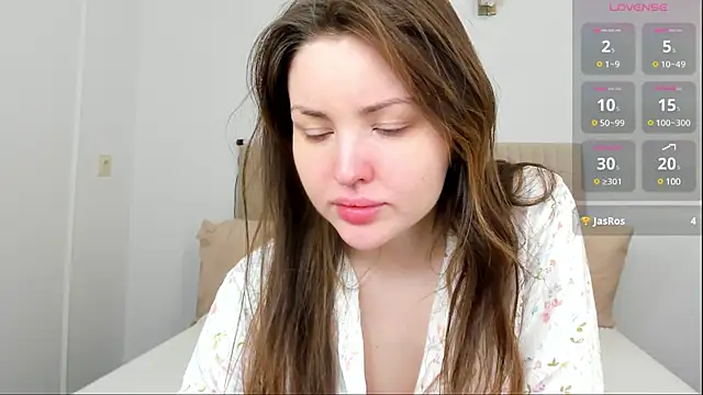 Snapshot of Lora_Rosee chatting on February 15, 5:30 am Lora Rosee online show from February 15, 5:30 am