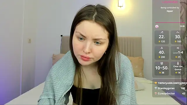 Snapshot of Lora_Rosee chatting on February 19, 9:39 am Lora Rosee online show from February 19, 9:39 am