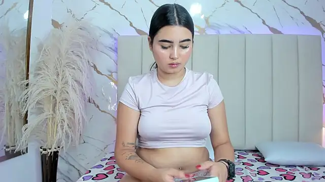  Emma whiitee  online show from November 24, 1:44 pm