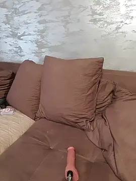 CannabisQueenn online show from February 25, 7:51 am