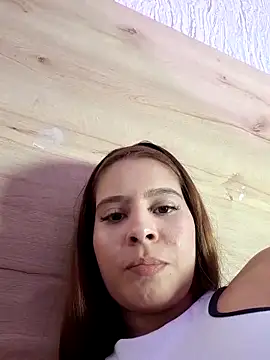 Snapshot of bella_lovers_ chatting on February 11, 3:08 pm bella lovers online show from February 11, 3:08 pm