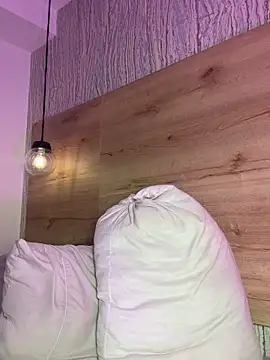 Snapshot of bella_lovers_ chatting on November 14, 3:16 am bella lovers online show from November 14, 3:16 am