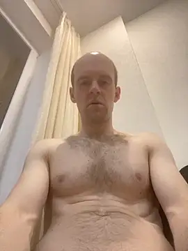 Snapshot of LynnAhNight chatting on November 12, 3:18 am LynnAhNight online show from November 12, 3:18 am