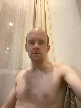 Snapshot of LynnAhNight chatting on November 18, 2:50 am LynnAhNight online show from November 18, 2:50 am