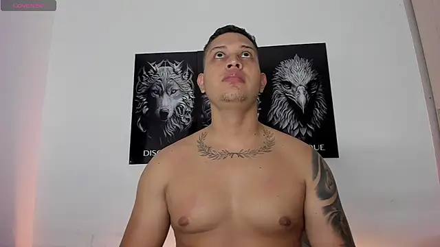 Snapshot of JohanSmith chatting on September 10, 12:21 am JohanSmith online show from September 10, 12:21 am