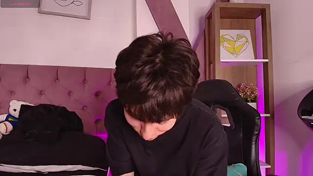 PepperTwink online show from November 7, 7:03 pm