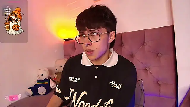 PepperTwink online show from December 5, 4:47 pm