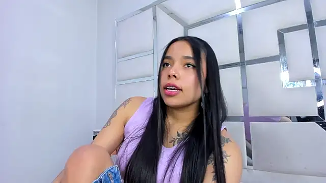 Snapshot of ZoeWan69 chatting on November 2, 12:40 pm ZoeWan69 online show from November 2, 12:40 pm