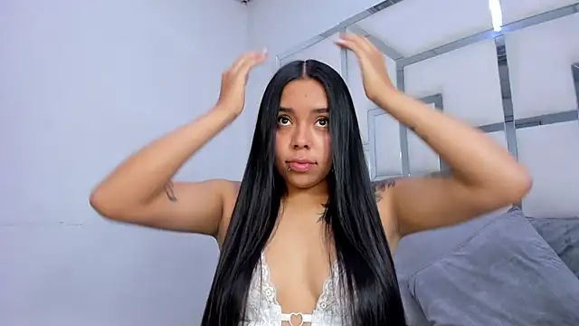 Snapshot of ZoeWan69 chatting on November 24, 11:54 am ZoeWan69 online show from November 24, 11:54 am