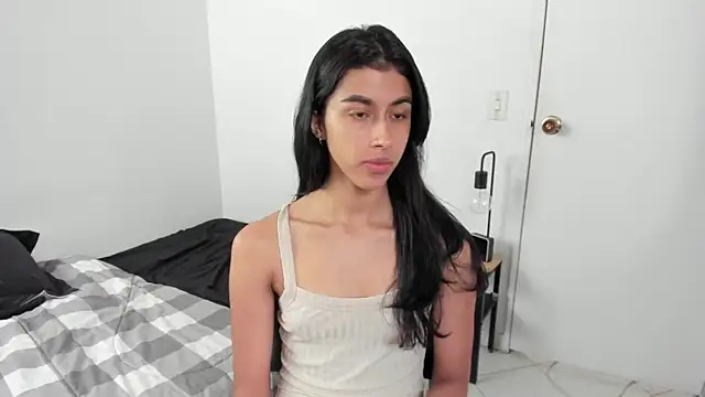 Mazikeen  18 online show from April 3, 1:53 pm