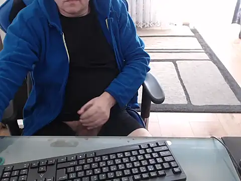 Snapshot of ruplumber chatting on March 20, 9:15 am ruplumber online show from March 20, 9:15 am