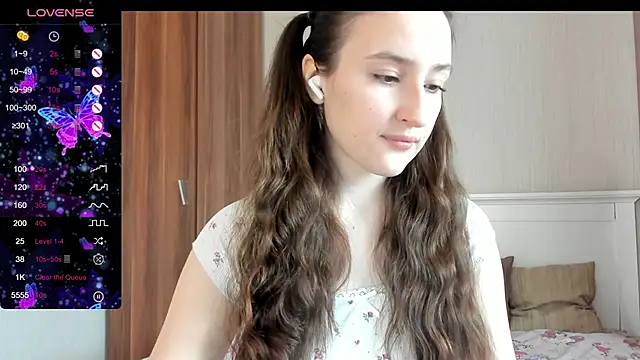 Snapshot of Cute__Nana chatting on October 28, 7:01 am Cute Nana online show from October 28, 7:01 am