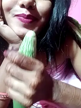 Snapshot of Miss_triha chatting on February 1, 6:40 pm Miss triha online show from February 1, 6:40 pm