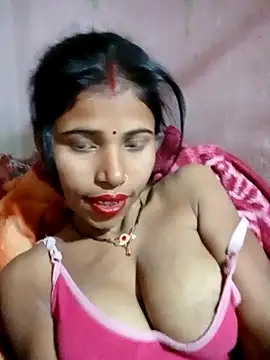 Snapshot of Miss_triha chatting on February 22, 9:37 pm Miss triha online show from February 22, 9:37 pm