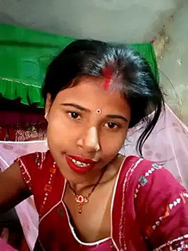 Snapshot of Miss_triha chatting on March 6, 10:15 pm Miss triha online show from March 6, 10:15 pm