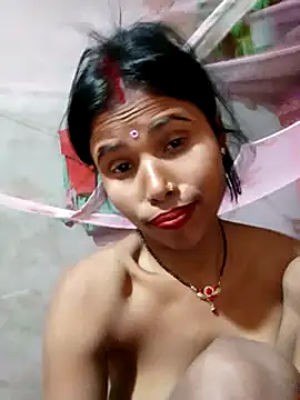 Snapshot of Miss_triha chatting on March 8, 10:02 pm Miss triha online show from March 8, 10:02 pm