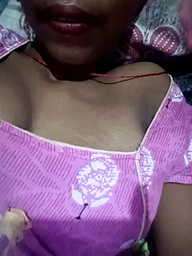 Snapshot of Miss_triha chatting on September 12, 11:48 pm Miss triha online show from September 12, 11:48 pm