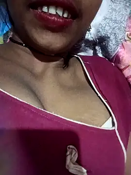 Snapshot of Miss_triha chatting on September 16, 3:35 pm Miss triha online show from September 16, 3:35 pm