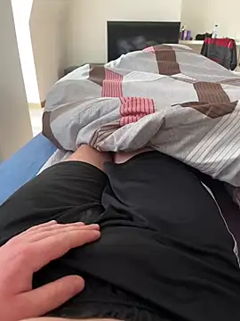 Snapshot of Hamsa66 chatting on February 16, 11:59 am Hamsa66 online show from February 16, 11:59 am