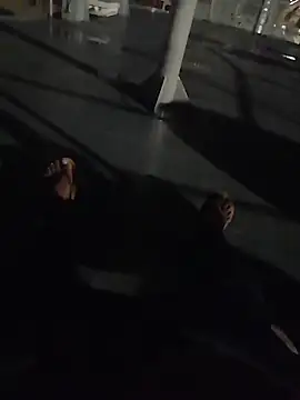 Snapshot of queen-dilee chatting on December 19, 6:04 pm queen-dilee online show from December 19, 6:04 pm