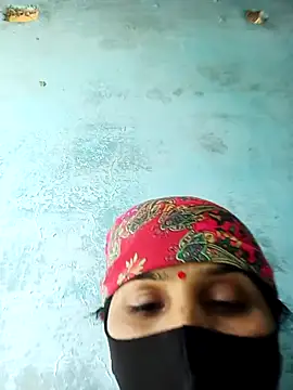 Snapshot of Sumann99 chatting on February 26, 8:26 am Sumann99 online show from February 26, 8:26 am