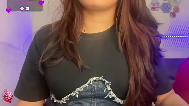 Snapshot of EZ_shuvani chatting on September 30, 6:13 pm EZ shuvani online show from September 30, 6:13 pm