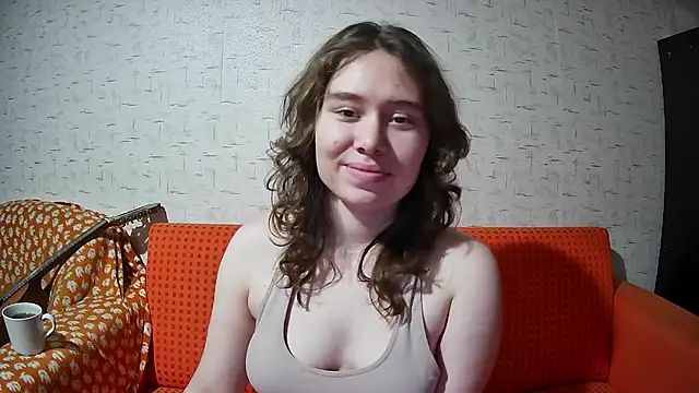 girliemilk online show from November 30, 7:51 pm