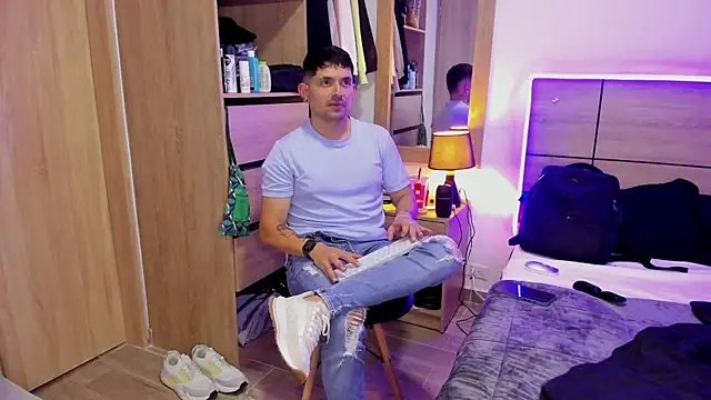 Snapshot of ILoveNYStyle chatting on March 15, 3:40 am ILoveNYStyle online show from March 15, 3:40 am