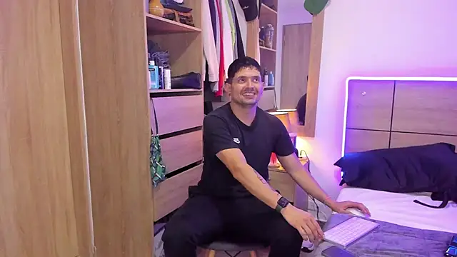 Snapshot of ILoveNYStyle chatting on March 20, 9:56 pm ILoveNYStyle online show from March 20, 9:56 pm