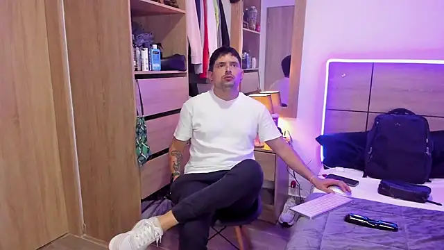 Snapshot of ILoveNYStyle chatting on March 21, 10:17 pm ILoveNYStyle online show from March 21, 10:17 pm