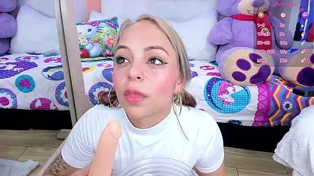 miss  lizeth online show from February 6, 9:38 pm